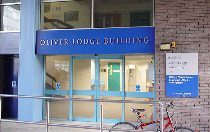 Oliver Lodge Laboratory University of Liverpool Courtesy of User Rept0n1x at Wikimedia Commons