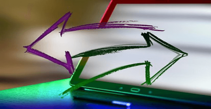 A computer screen showing a purple arrow facing out and a green arrow facing in