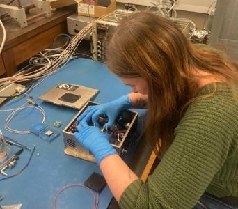 Laura working with a CZT radiation detector