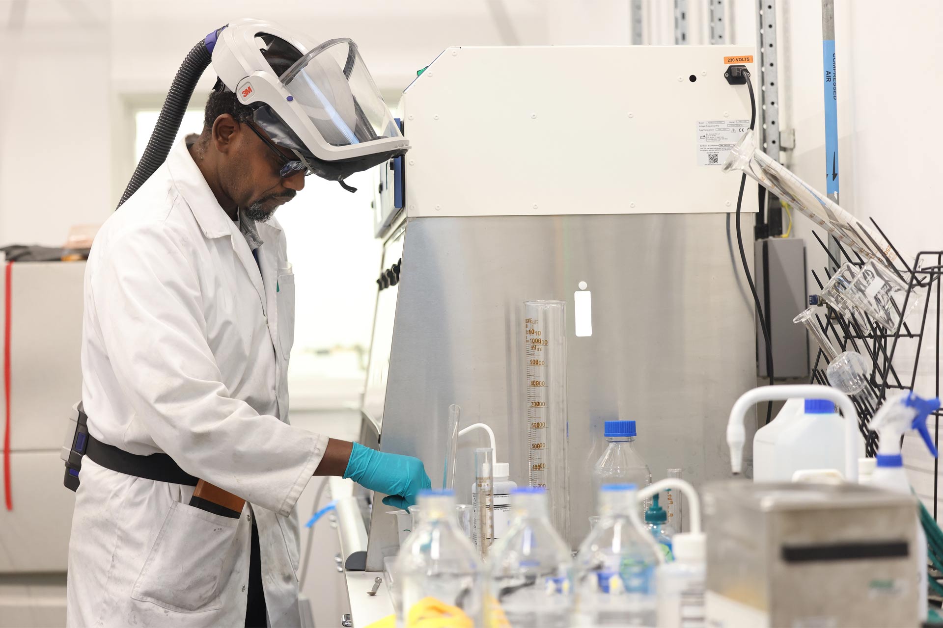 Engineering student in the Active Learning Laboratory. Photo by Gareth Jones.